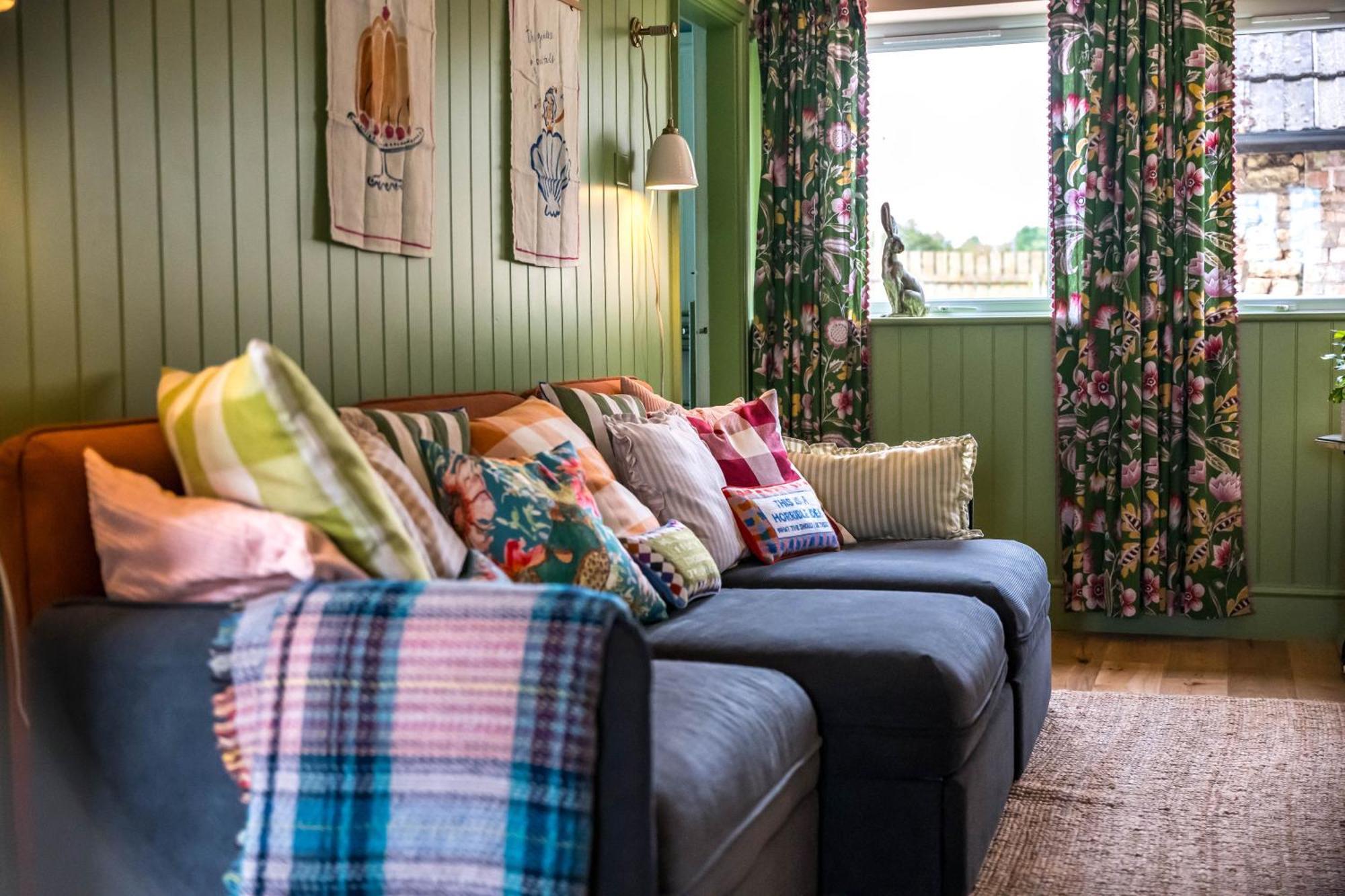 Large Country Cottage, Sleeps 8 - Spa Facilities, Garden Bar, Catering Services, Free Parking, Nature Reserve, Hen Parties Scunthorpe Exterior photo