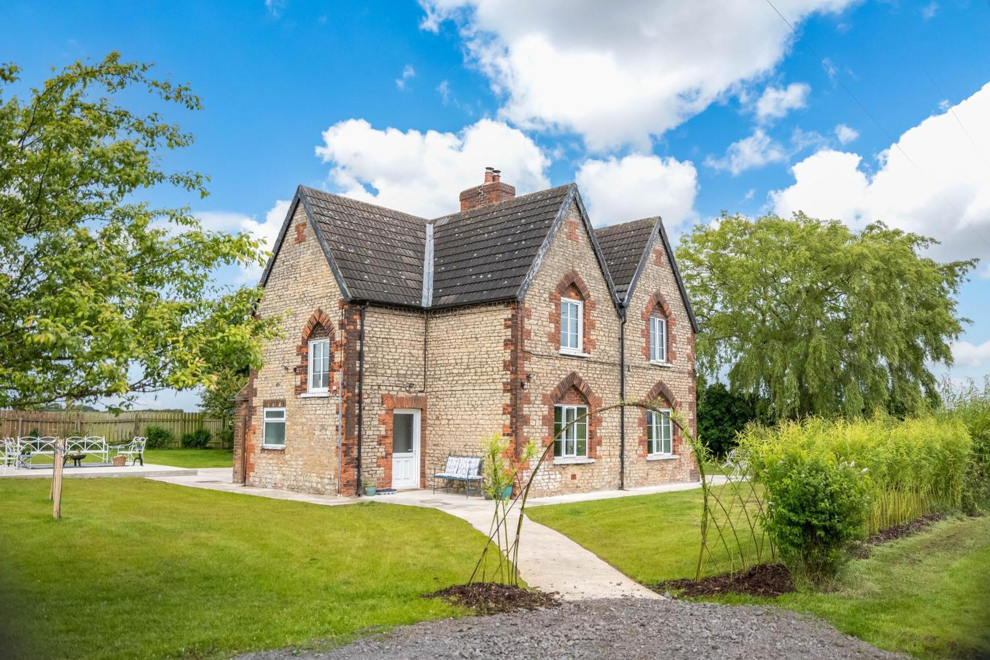 Large Country Cottage, Sleeps 8 - Spa Facilities, Garden Bar, Catering Services, Free Parking, Nature Reserve, Hen Parties Scunthorpe Exterior photo
